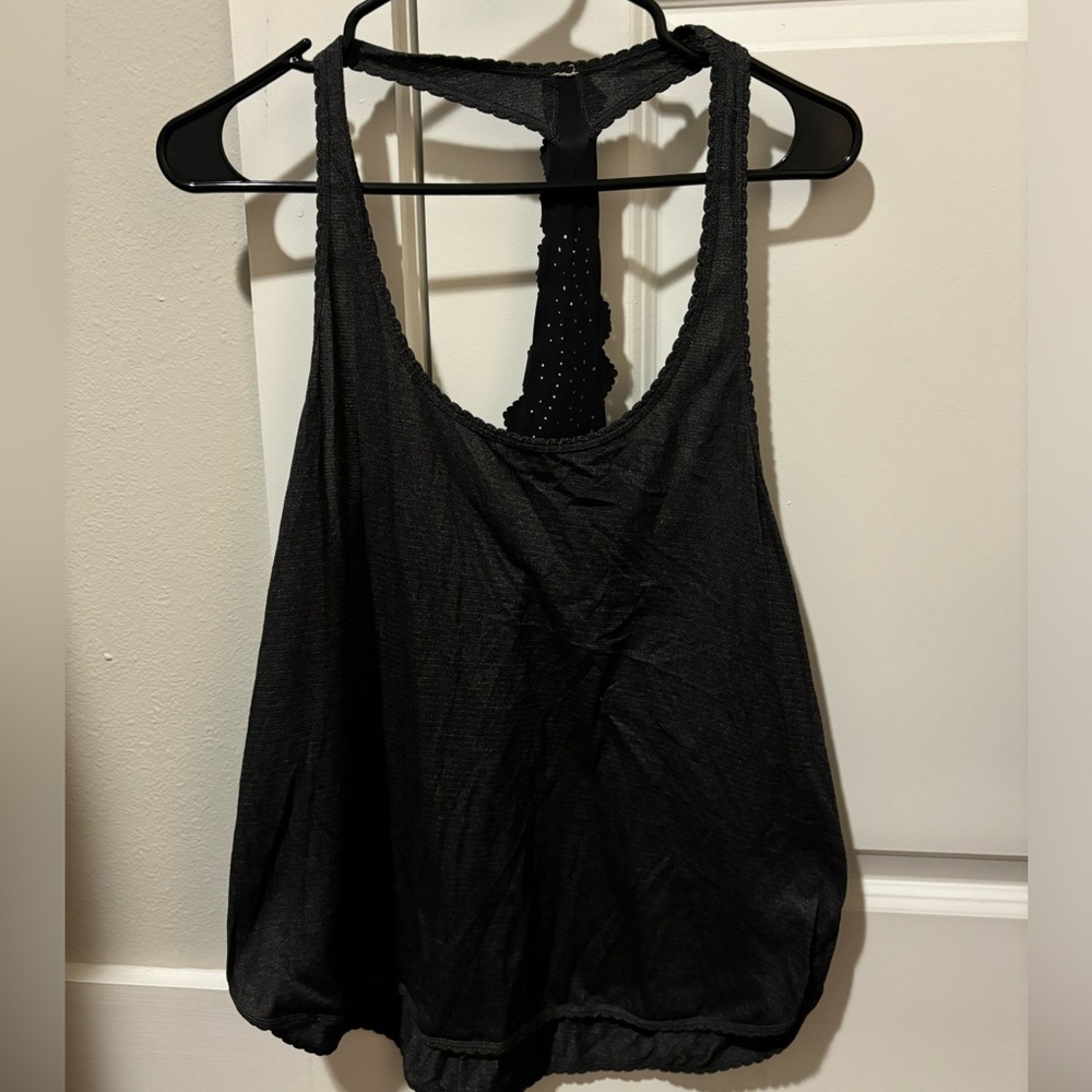 Lululemon razorback tank